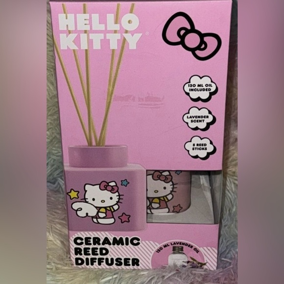 Hello Kitty Other - HELLO KITTY CERAMIC REED DEFUSER. NWT NIB.